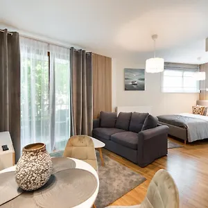 Apartment Aleja Solidarnosci Modern, Warsaw